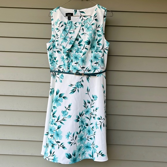 Alyx Dresses & Skirts - BNWOT Alyx floral dress